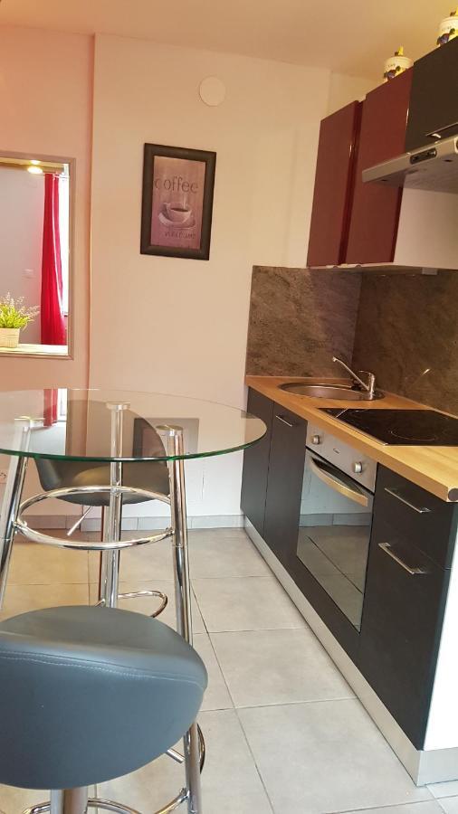 Ferienwohnung La Roseraie Épinal Exterior foto